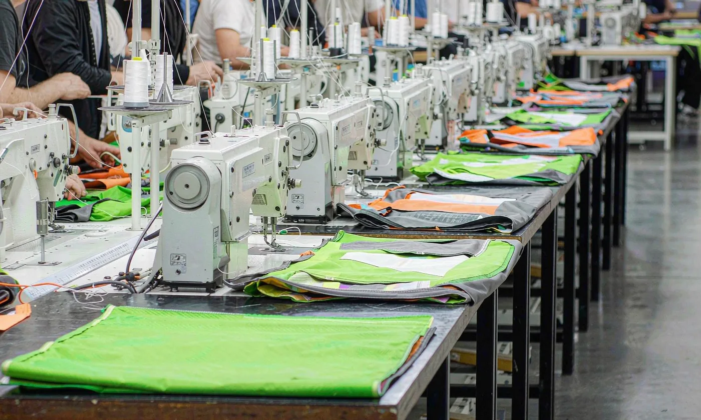 Start a Pet Bag Business: Sourcing First Steps - detail view supplied by QUANZHOU JUNYUAN BAGS